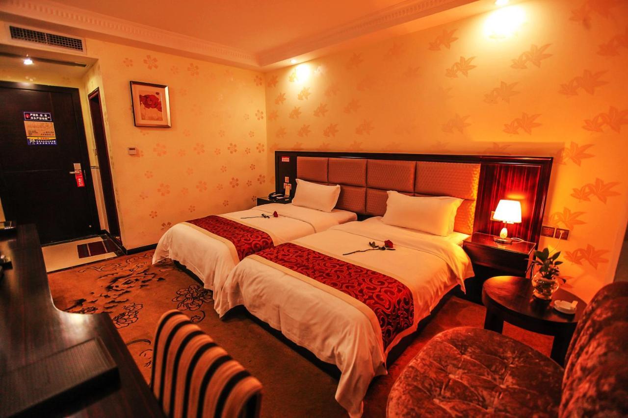 Chengdu Aviation Hotel Екстер'єр фото
